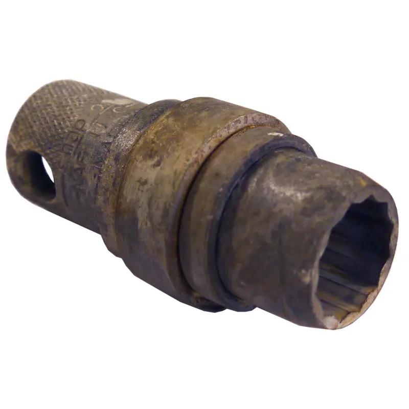 11/16  Snap-On Spark Plug Socket with Rotating Collar (NAF-1110-14)