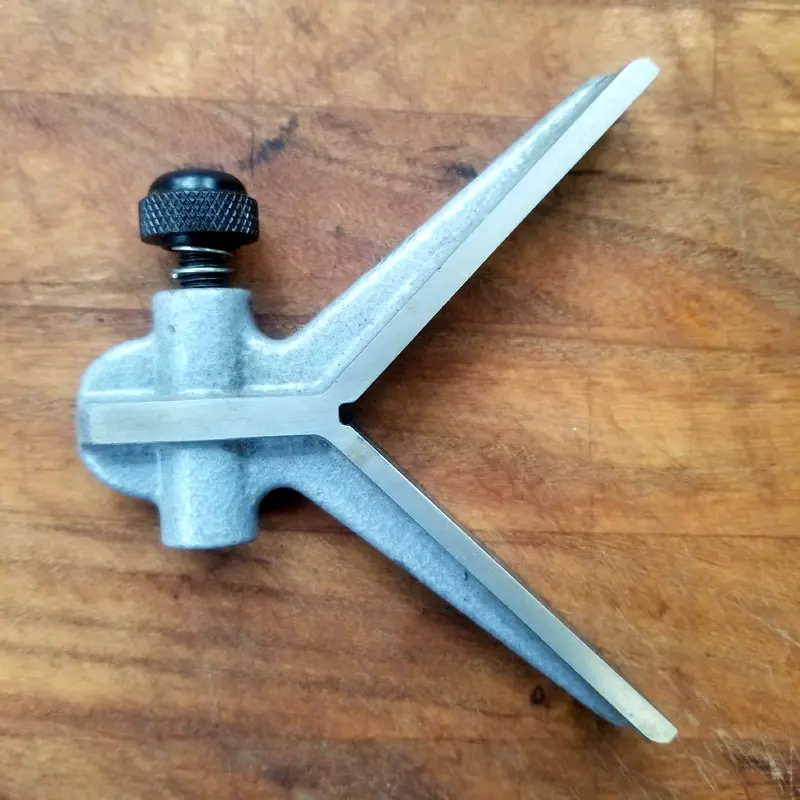 PEC Grey Centerhead for 12" Combination Squares (7122A-012-GREY)