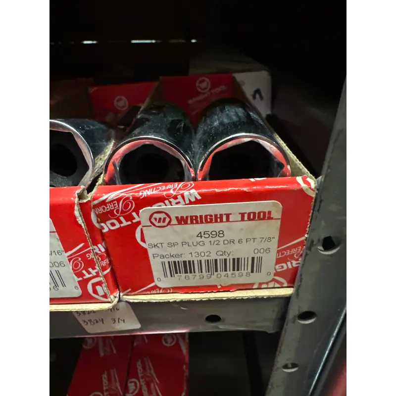 7/8" - 1/2" Dr. 6 Pt. Spark Plug Holding Socket (4598WR)