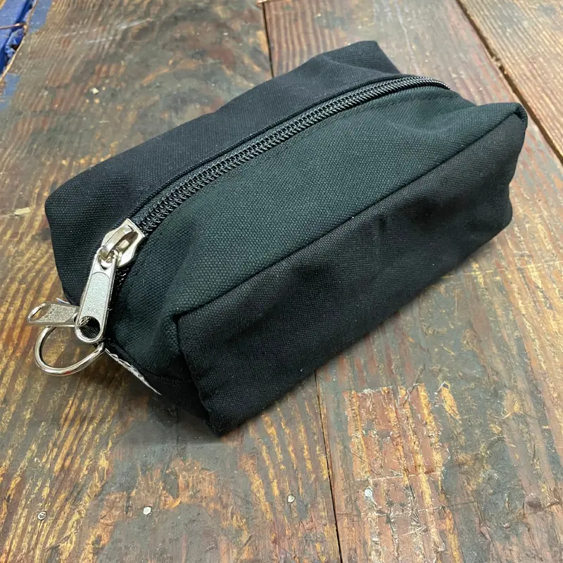Beckel Canvas Black Necessities Bag (CL412NIT)