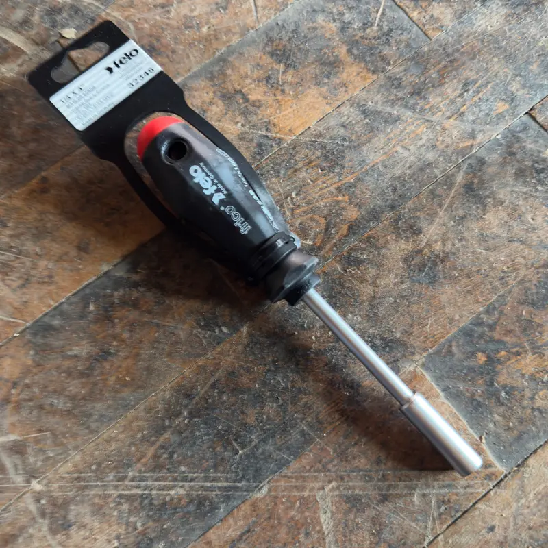 Felo 1/4 x 4" Bit Holder Screwdriver (32348)