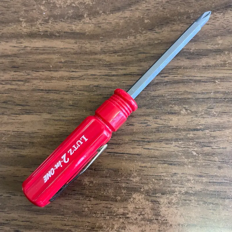 Lutz 2-in-1 Pocket Screwdriver w/ Clip (#1 & 3/16") (24003)