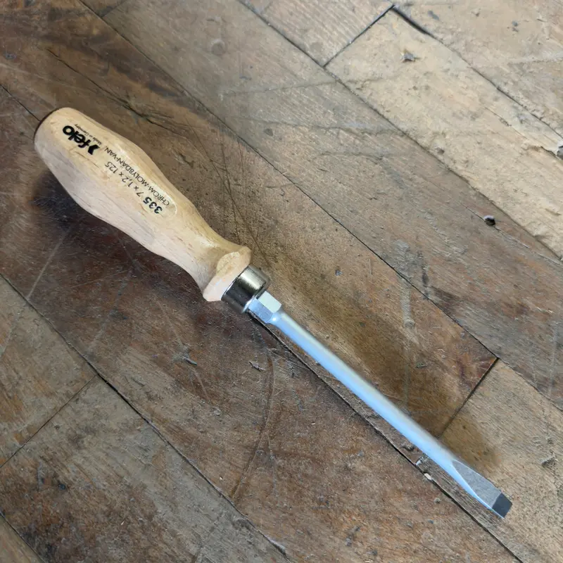 Felo 7 x 125mm Wood Handle Slotted Screwdriver (18040)