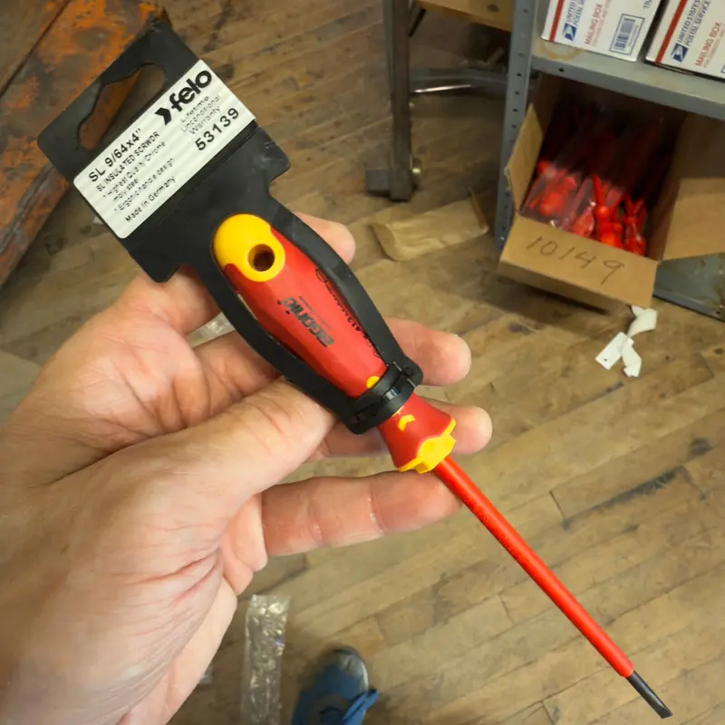 Felo E-slim Insulated Slotted 9/64" x 4" Length Ergonic VDE Screwdriver (53139)