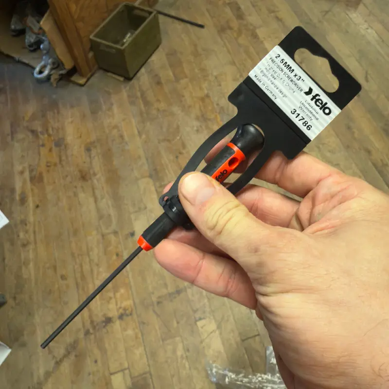 Felo Precision Hex Screwdriver 2.5MM x 3" (31786)