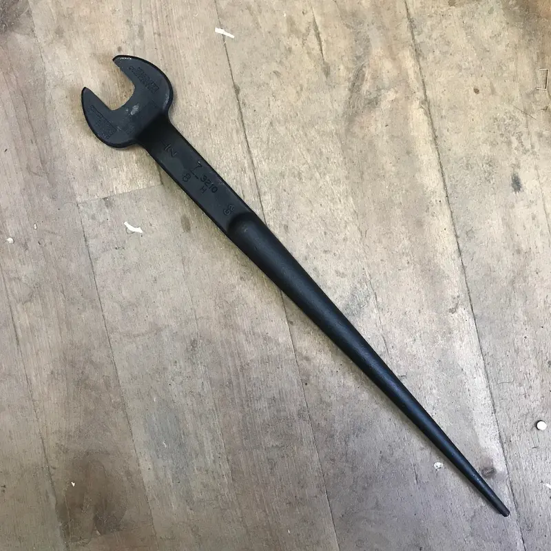 Klein Spud Wrench 7/8" Nominal Opening for Heavy Nut (3210H)