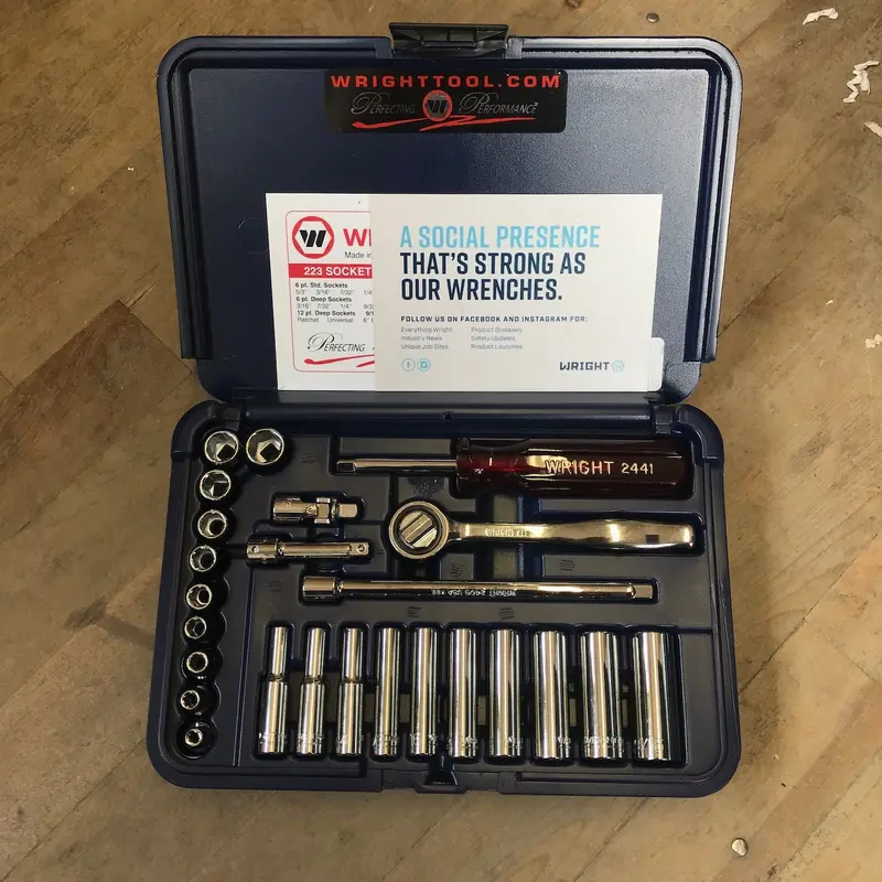 Wright 25 Pc. 1/4" Dr. Socket Set w/ Molded Case (223-MC)